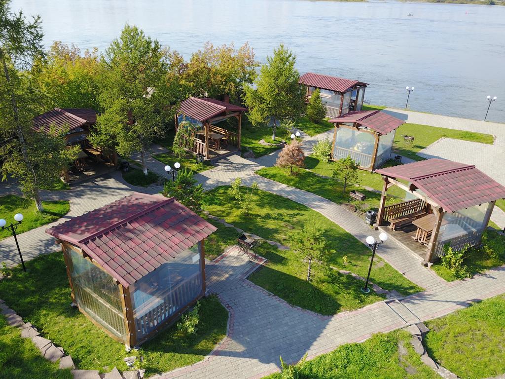 Sibirskiy Safari Club Krasnoyarsk Exterior photo